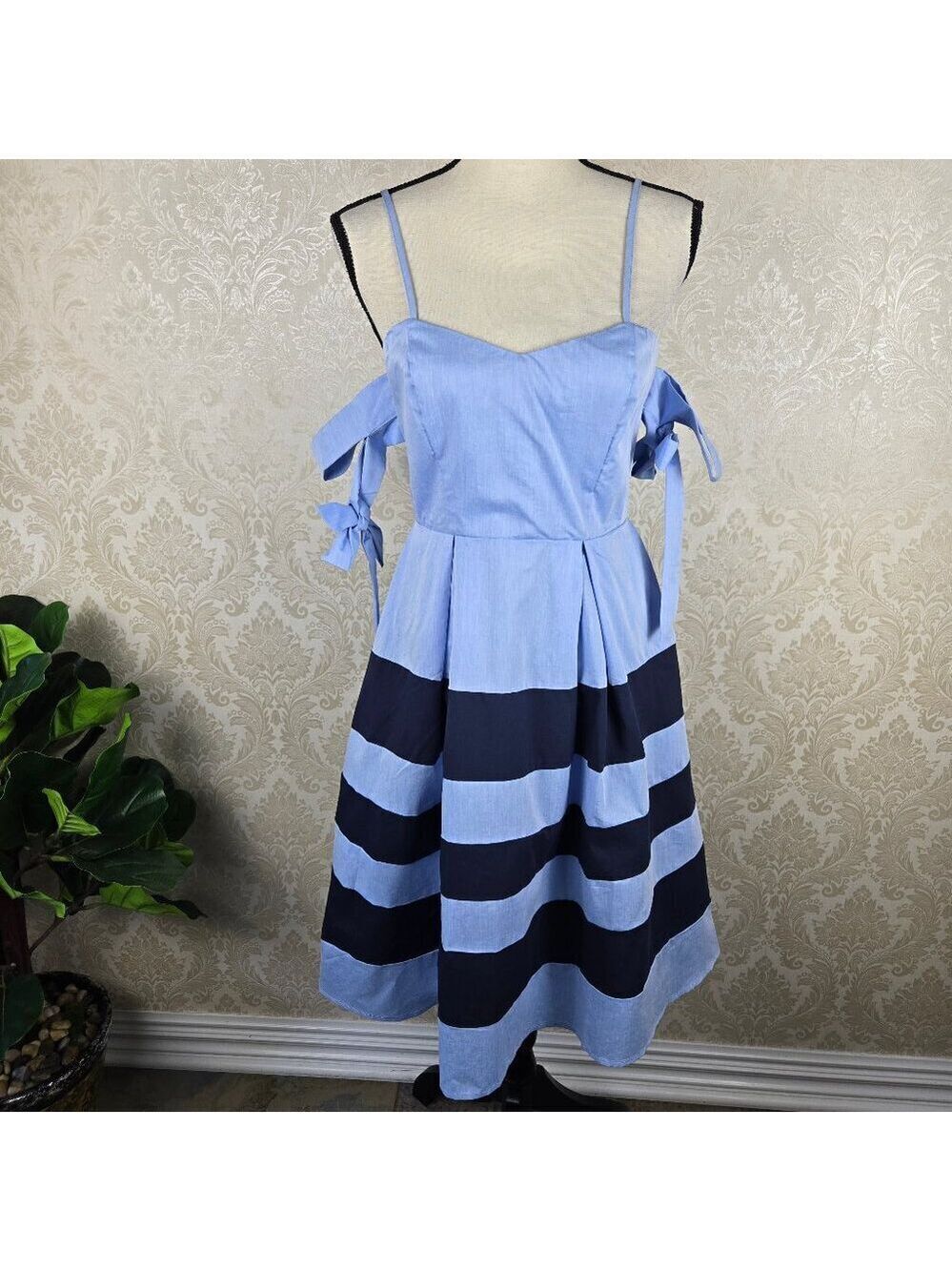 Jealous Tomato Size Small Two Tone Blue Spaghetti Strap Fit & Flare Dress Stripe
